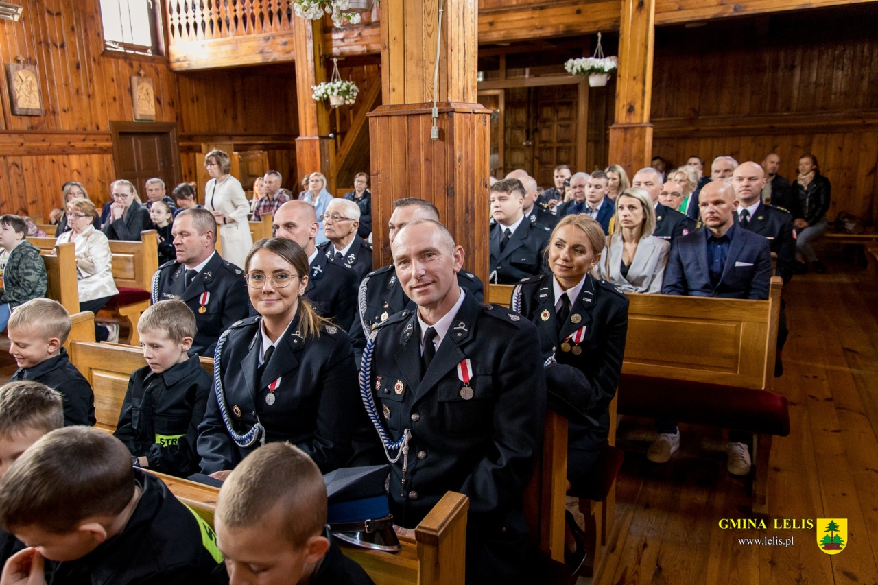 Gminne Obchody Dnia Strażaka oraz 60-lecie powstania OSP w Lelisie - zdjęcie #11 - eOstroleka.pl