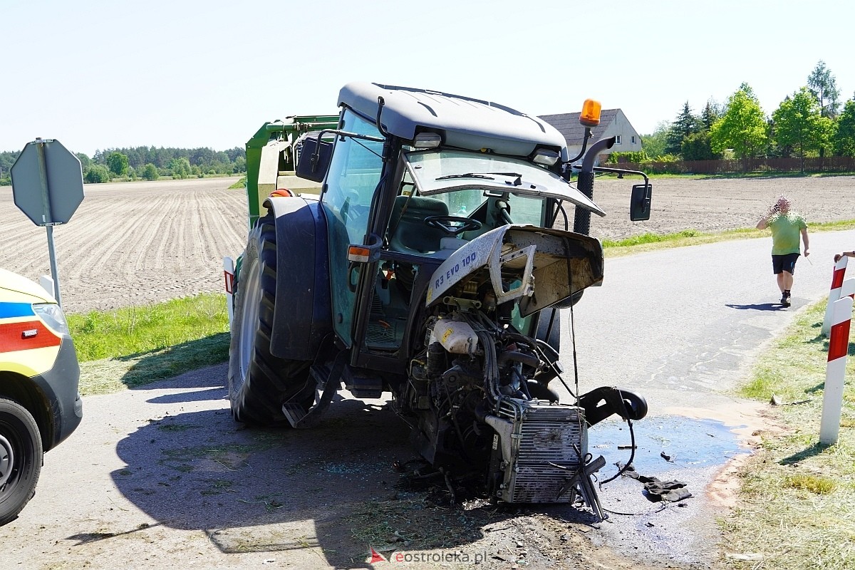 Wypadek na przejeździe kolejowym w Czarnowcu [17.05.2024] - zdjęcie #26 - eOstroleka.pl