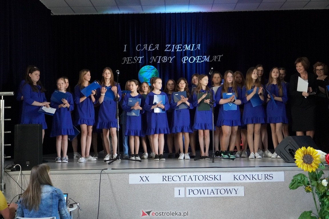 Konkurs recytatorski Najpiękniejsze wiersze Czesława Miłosza w hołdzie św. Janowi Pawłowi II [17.05.2024] - zdjęcie #49 - eOstroleka.pl