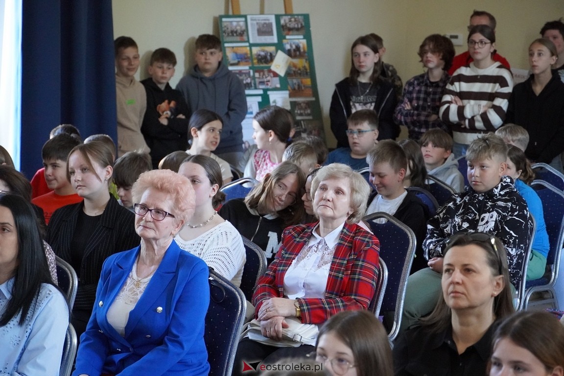Konkurs recytatorski Najpiękniejsze wiersze Czesława Miłosza w hołdzie św. Janowi Pawłowi II [17.05.2024] - zdjęcie #38 - eOstroleka.pl