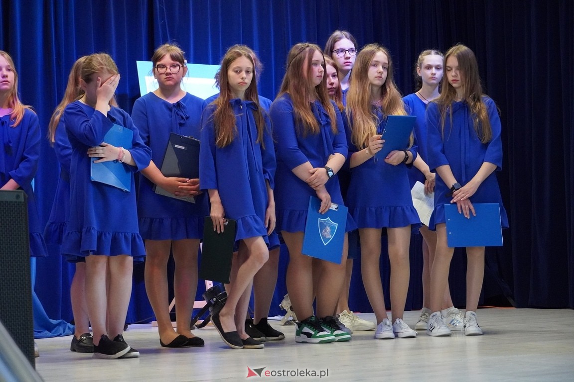 Konkurs recytatorski Najpiękniejsze wiersze Czesława Miłosza w hołdzie św. Janowi Pawłowi II [17.05.2024] - zdjęcie #4 - eOstroleka.pl