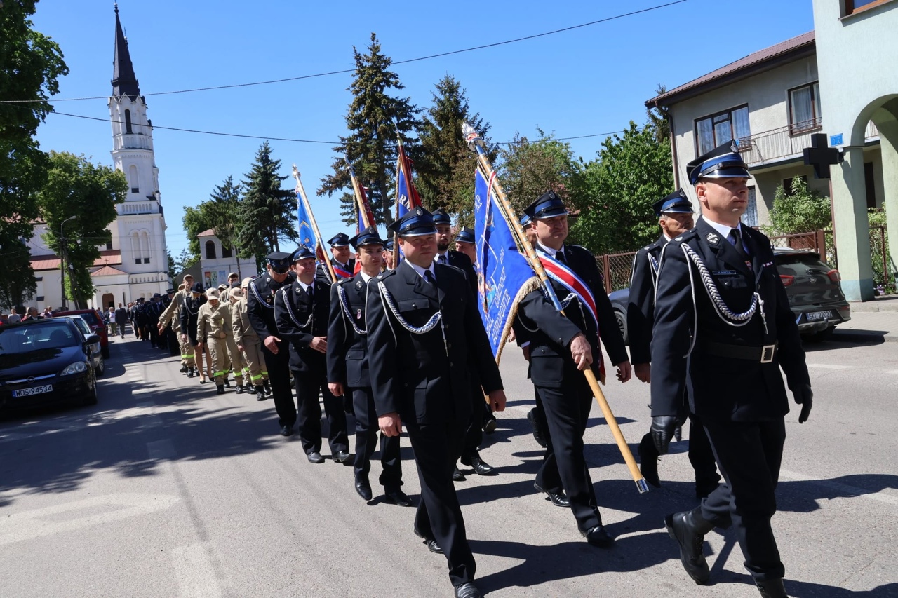 Gminne obchody Dnia Strażaka w Goworowie [17.05.2024] - zdjęcie #17 - eOstroleka.pl