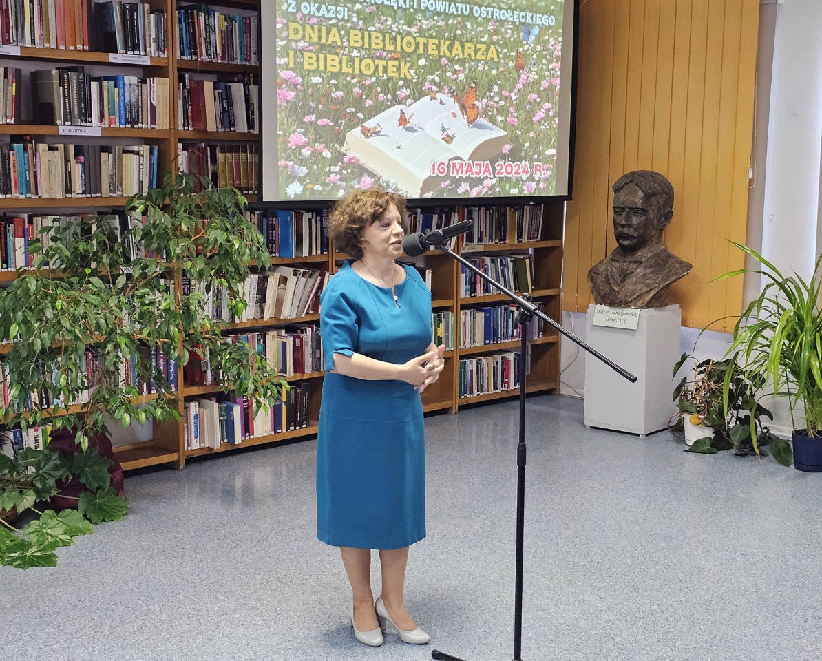 Dzień bibliotekarza [16.05.2024] - zdjęcie #9 - eOstroleka.pl