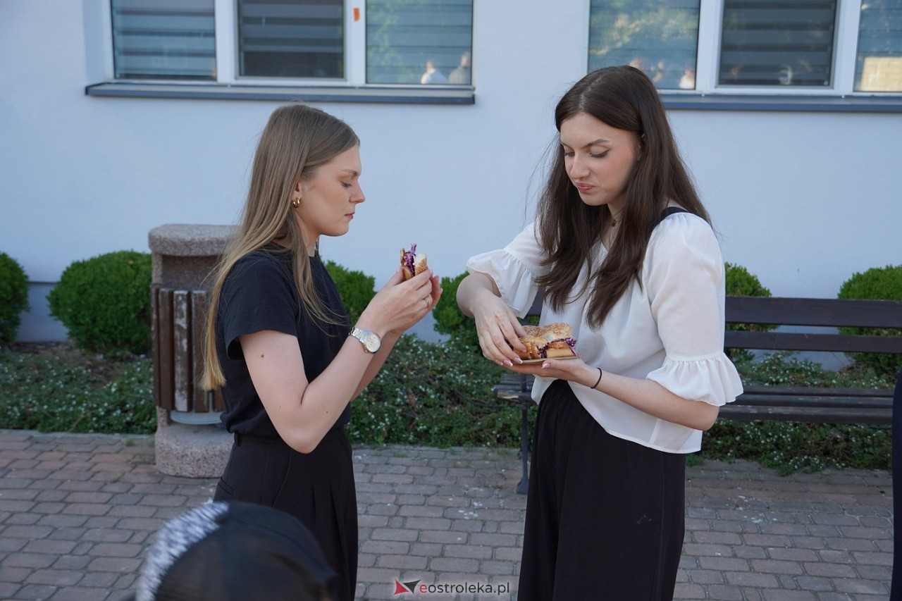 IV edycji konkursu kulinarnego Kurp Burger [18.05.2024] - zdjęcie #4 - eOstroleka.pl