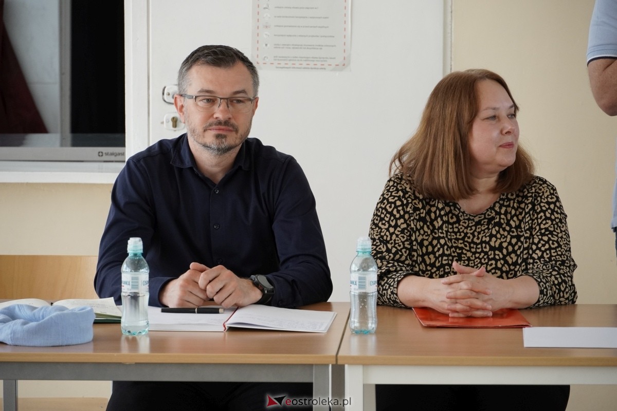 Wybory do Rady Osiedla Sienkiewicza [18.05.2024] - zdjęcie #15 - eOstroleka.pl