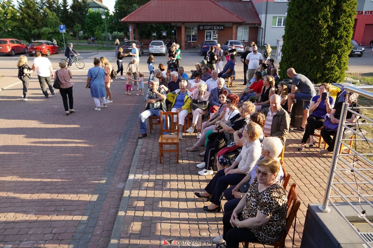 Potańcówka z zespołem Venus w Lelisie [18.05.2024] - zdjęcie #47 - eOstroleka.pl