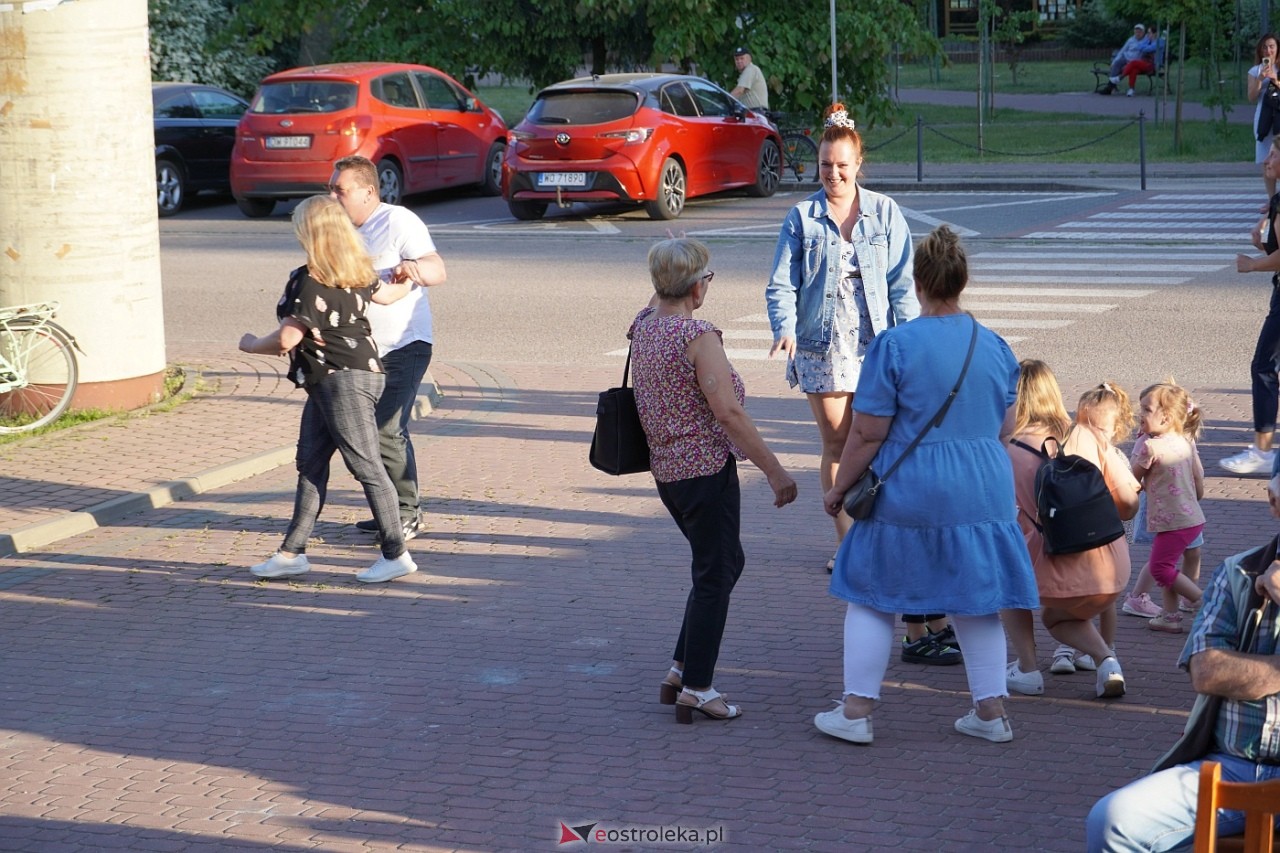 Potańcówka z zespołem Venus w Lelisie [18.05.2024] - zdjęcie #43 - eOstroleka.pl