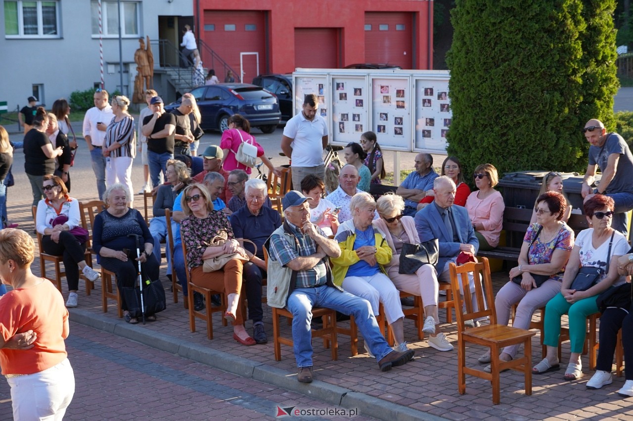 Potańcówka z zespołem Venus w Lelisie [18.05.2024] - zdjęcie #38 - eOstroleka.pl