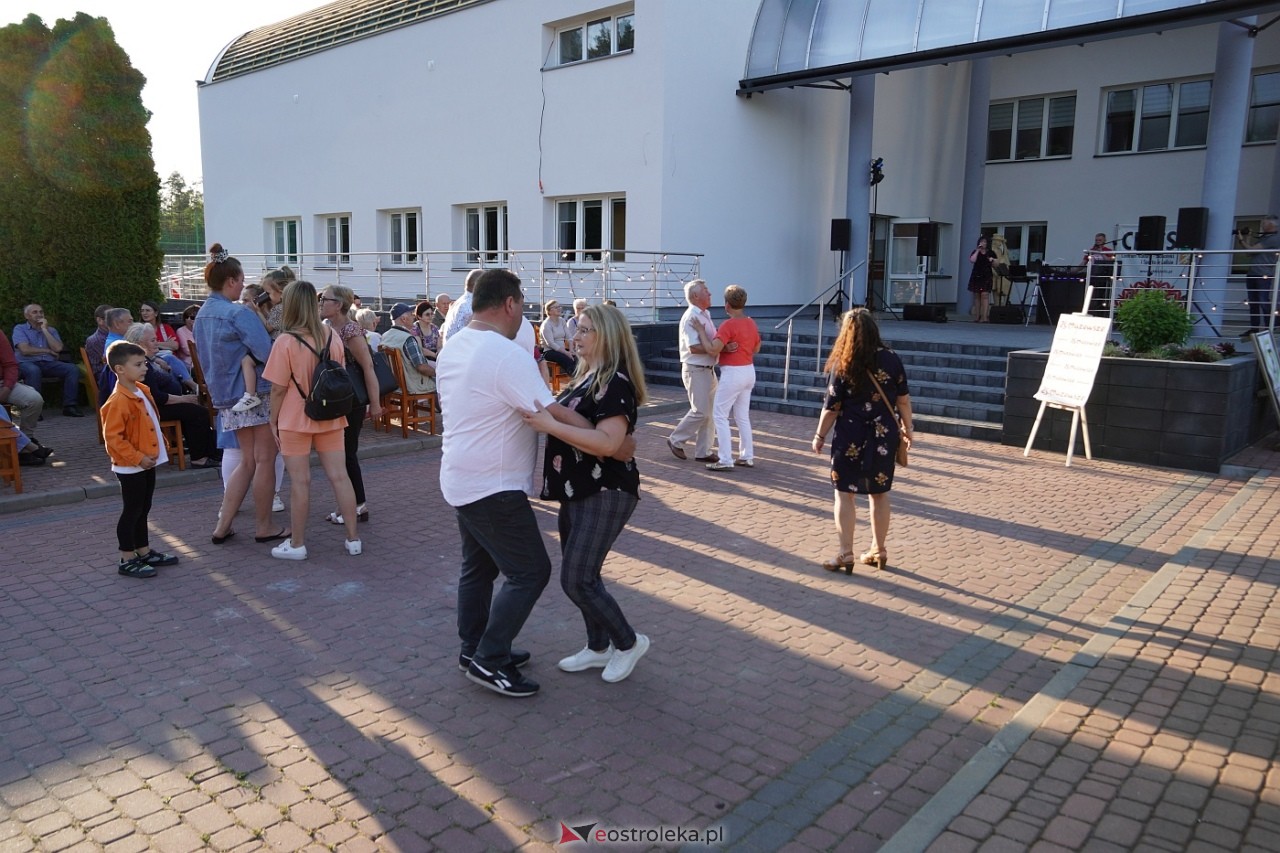 Potańcówka z zespołem Venus w Lelisie [18.05.2024] - zdjęcie #32 - eOstroleka.pl