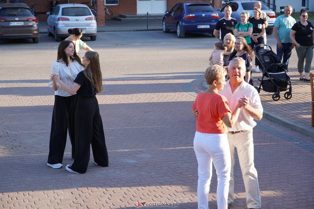 Potańcówka z zespołem Venus w Lelisie [18.05.2024] - zdjęcie #9 - eOstroleka.pl