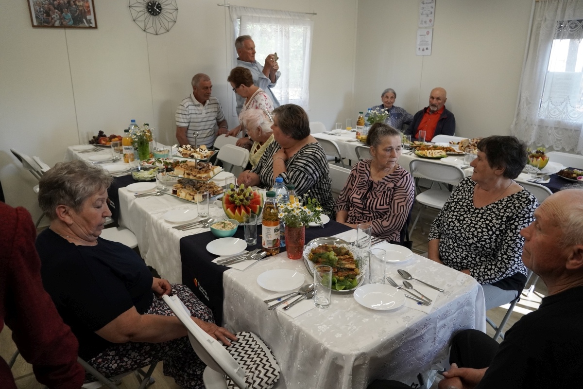 Jan Paweł II łączy Kruki z Wadowicami: Integracyjne spotkanie z okazji rocznicy urodzin Papieża Polaka [18.05.2024] - zdjęcie #20 - eOstroleka.pl