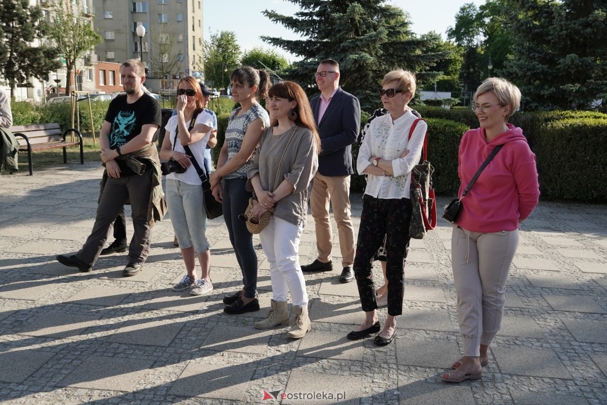 Noc Muzeów w Galerii Ostrołęka: Caravaggio, Nikifor i Piękna, Nasza [18.05.2024] - zdjęcie #16 - eOstroleka.pl