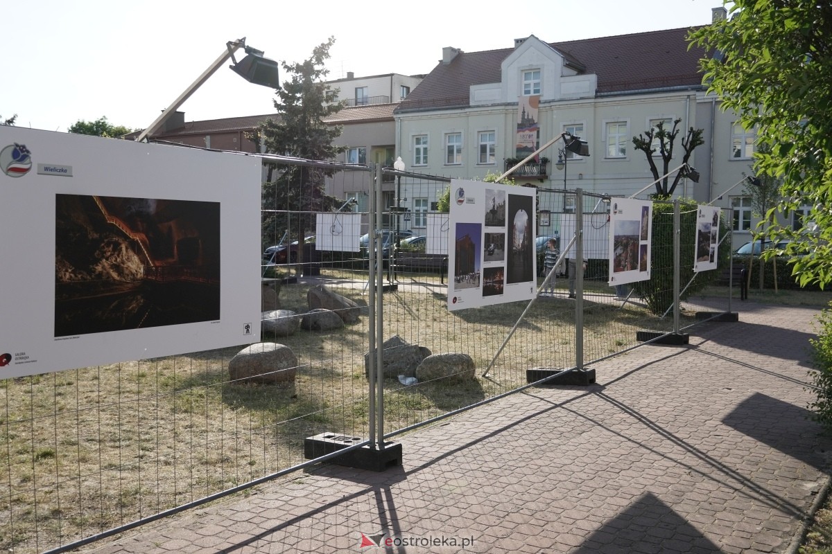 Noc Muzeów w Galerii Ostrołęka: Caravaggio, Nikifor i Piękna, Nasza [18.05.2024] - zdjęcie #10 - eOstroleka.pl