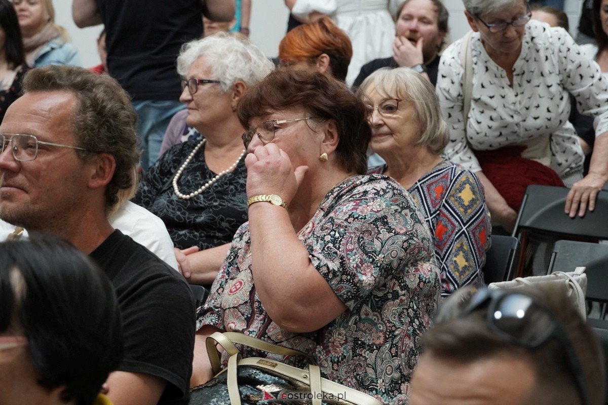 Noc Muzeów w Ostrołęce - Pora na Nikifora [18.05.2024] - zdjęcie #118 - eOstroleka.pl