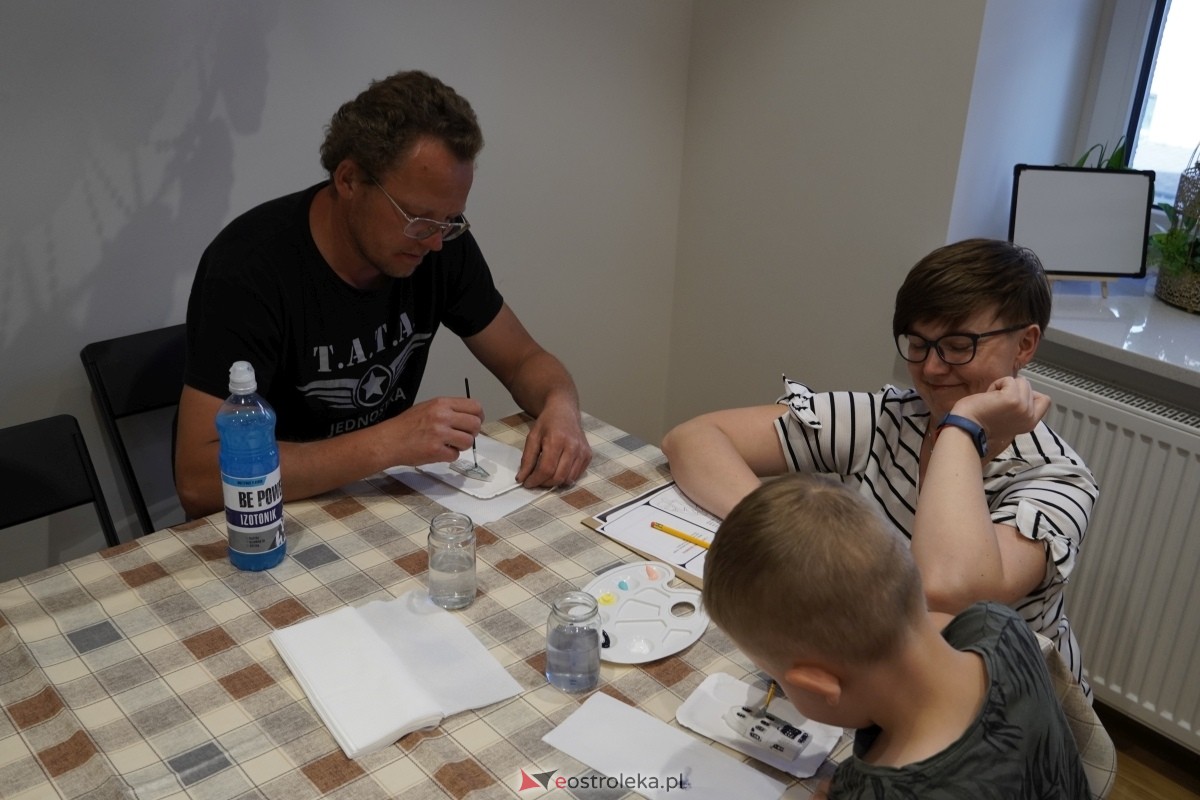 Noc Muzeów w Ostrołęce - Pora na Nikifora [18.05.2024] - zdjęcie #65 - eOstroleka.pl