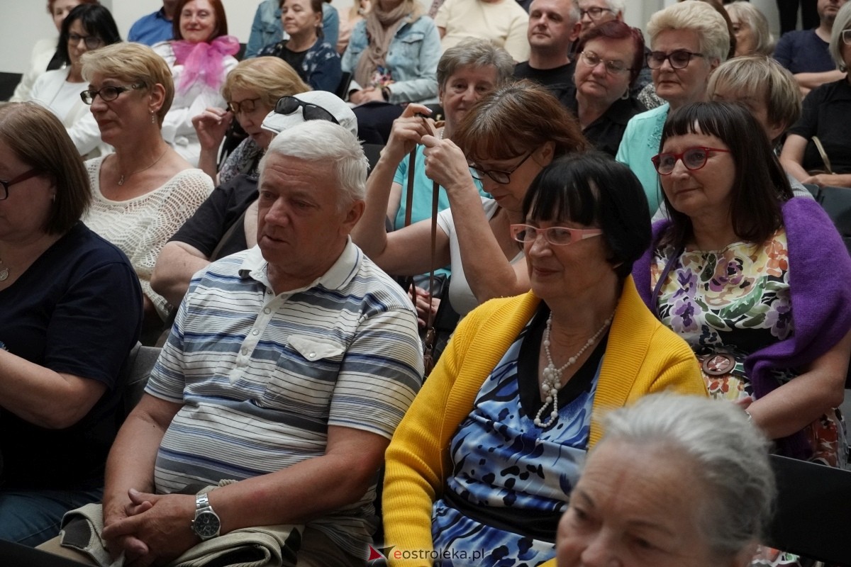 Noc Muzeów w Ostrołęce - Pora na Nikifora [18.05.2024] - zdjęcie #5 - eOstroleka.pl