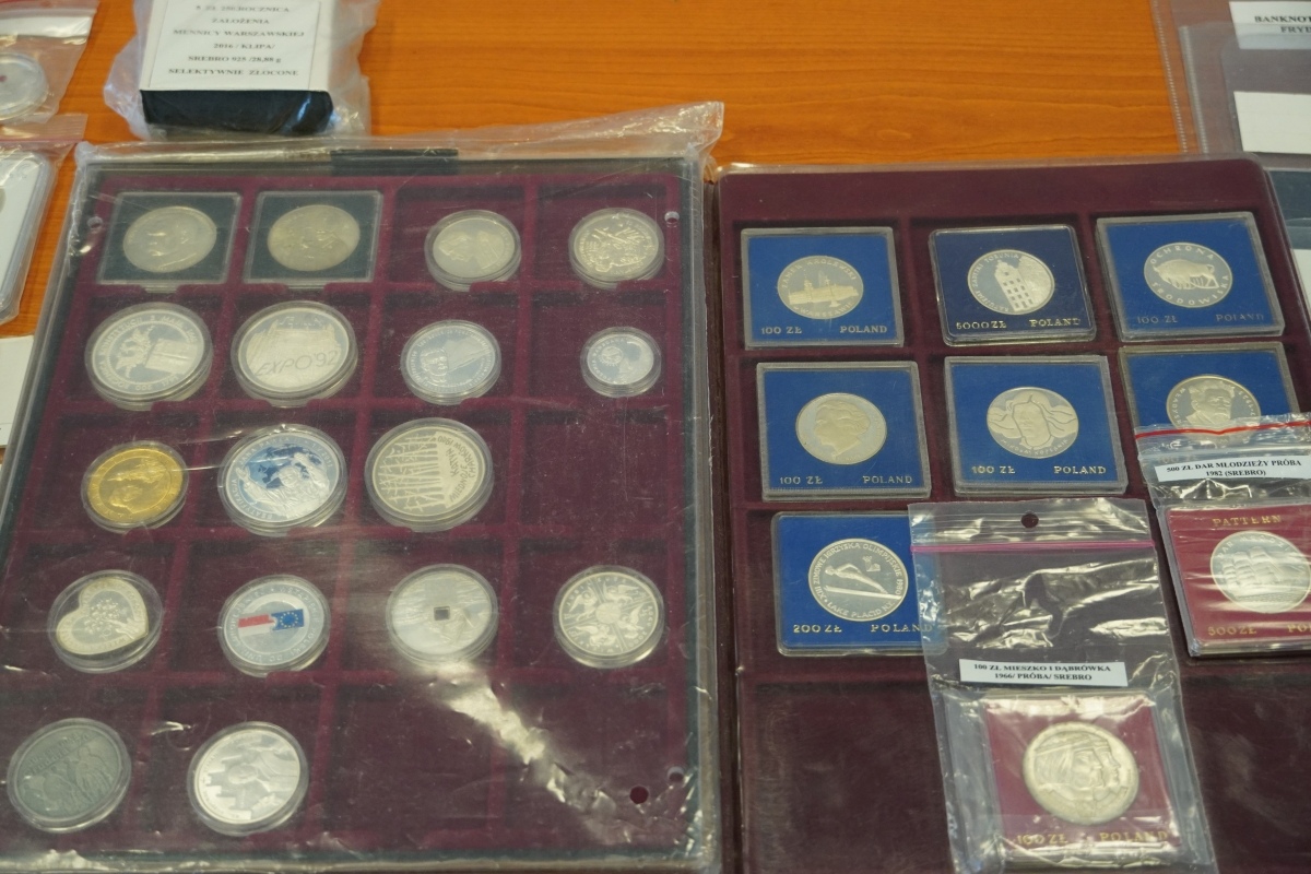 Giełda kolekcjonerska w Klubie Lokator [19.05.2024] - zdjęcie #37 - eOstroleka.pl