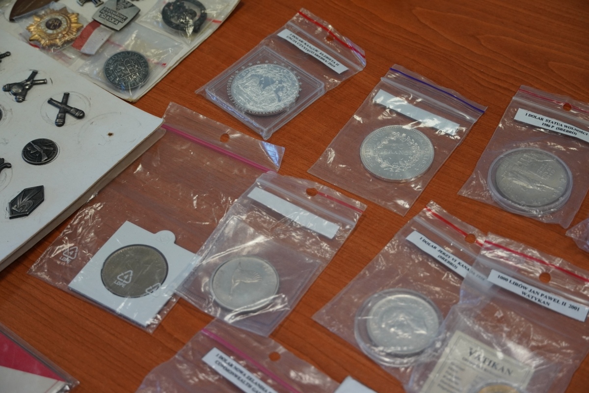 Giełda kolekcjonerska w Klubie Lokator [19.05.2024] - zdjęcie #34 - eOstroleka.pl