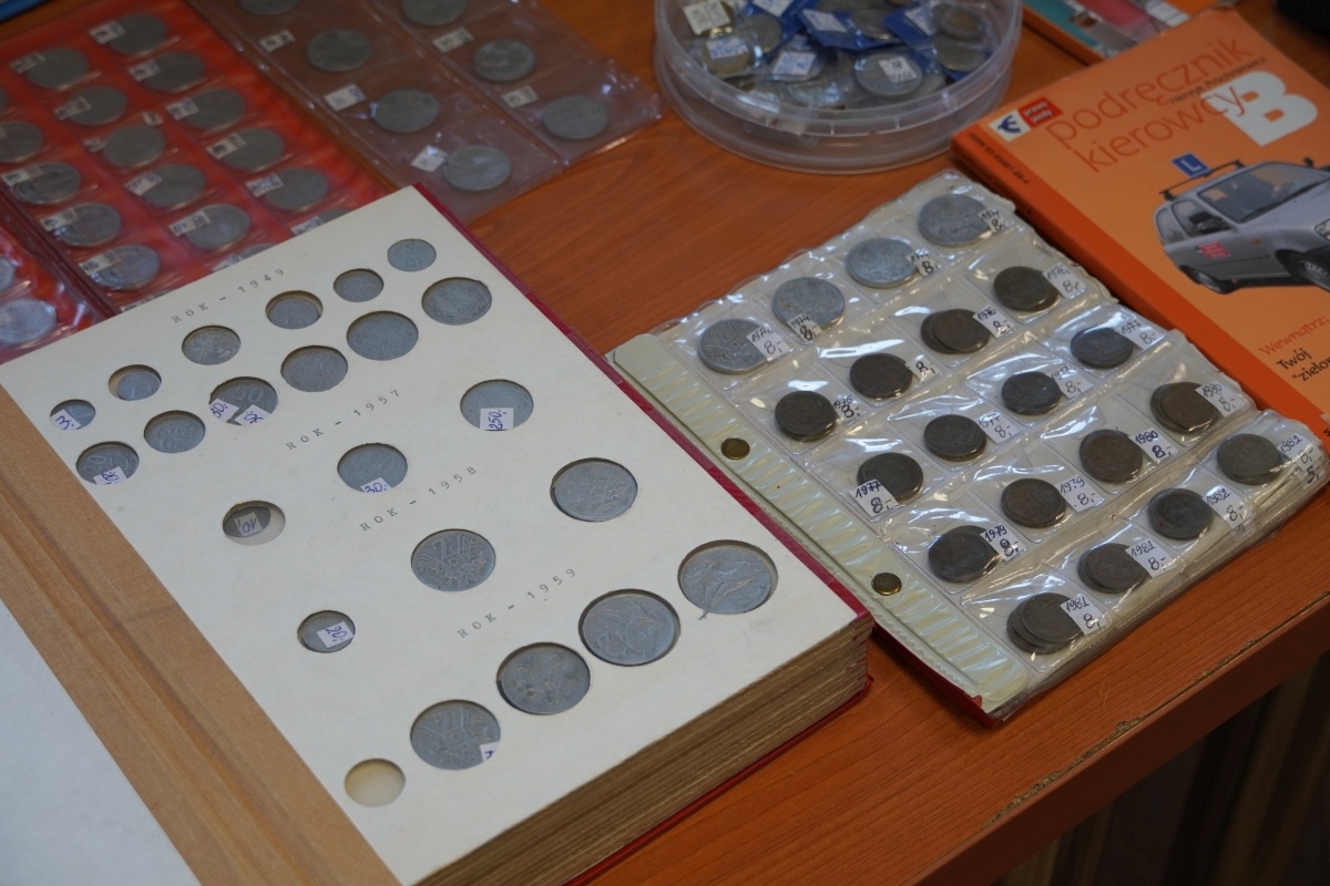 Giełda kolekcjonerska w Klubie Lokator [19.05.2024] - zdjęcie #21 - eOstroleka.pl