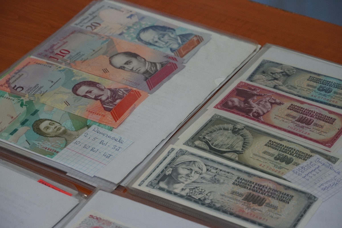 Giełda kolekcjonerska w Klubie Lokator [19.05.2024] - zdjęcie #1 - eOstroleka.pl