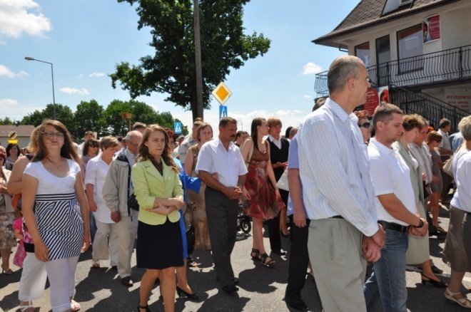 Boże Ciało w Ostrołęce (24.VI.2011) - zdjęcie #40 - eOstroleka.pl