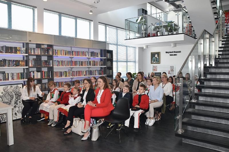 Gminne eliminacje konkursu recytatorskiego Kurpie Zielone w iteraturze [20.05.2024] - zdjęcie #71 - eOstroleka.pl