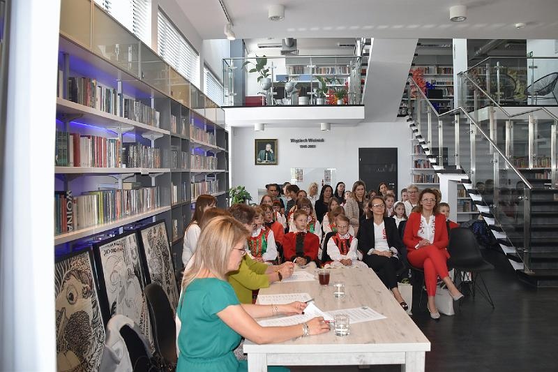 Gminne eliminacje konkursu recytatorskiego Kurpie Zielone w iteraturze [20.05.2024] - zdjęcie #70 - eOstroleka.pl