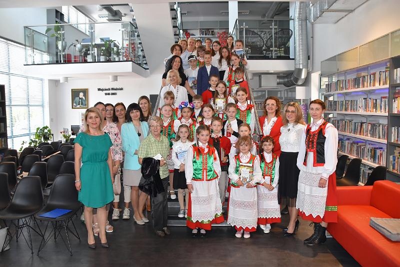 Gminne eliminacje konkursu recytatorskiego Kurpie Zielone w iteraturze [20.05.2024] - zdjęcie #3 - eOstroleka.pl