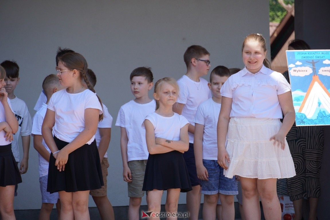 Happening Artystyczny w Kadzidle [22.05.2024] - zdjęcie #27 - eOstroleka.pl