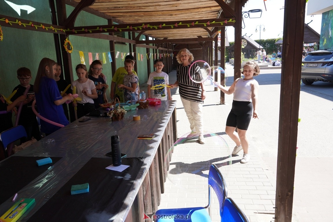 Happening Artystyczny w Kadzidle [22.05.2024] - zdjęcie #10 - eOstroleka.pl
