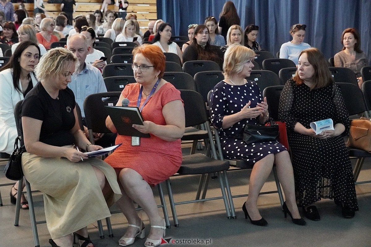 Konferencja profilaktyczna dla zdrowia psychicznego dzieci i młodzieży [22.05.2024] - zdjęcie #39 - eOstroleka.pl