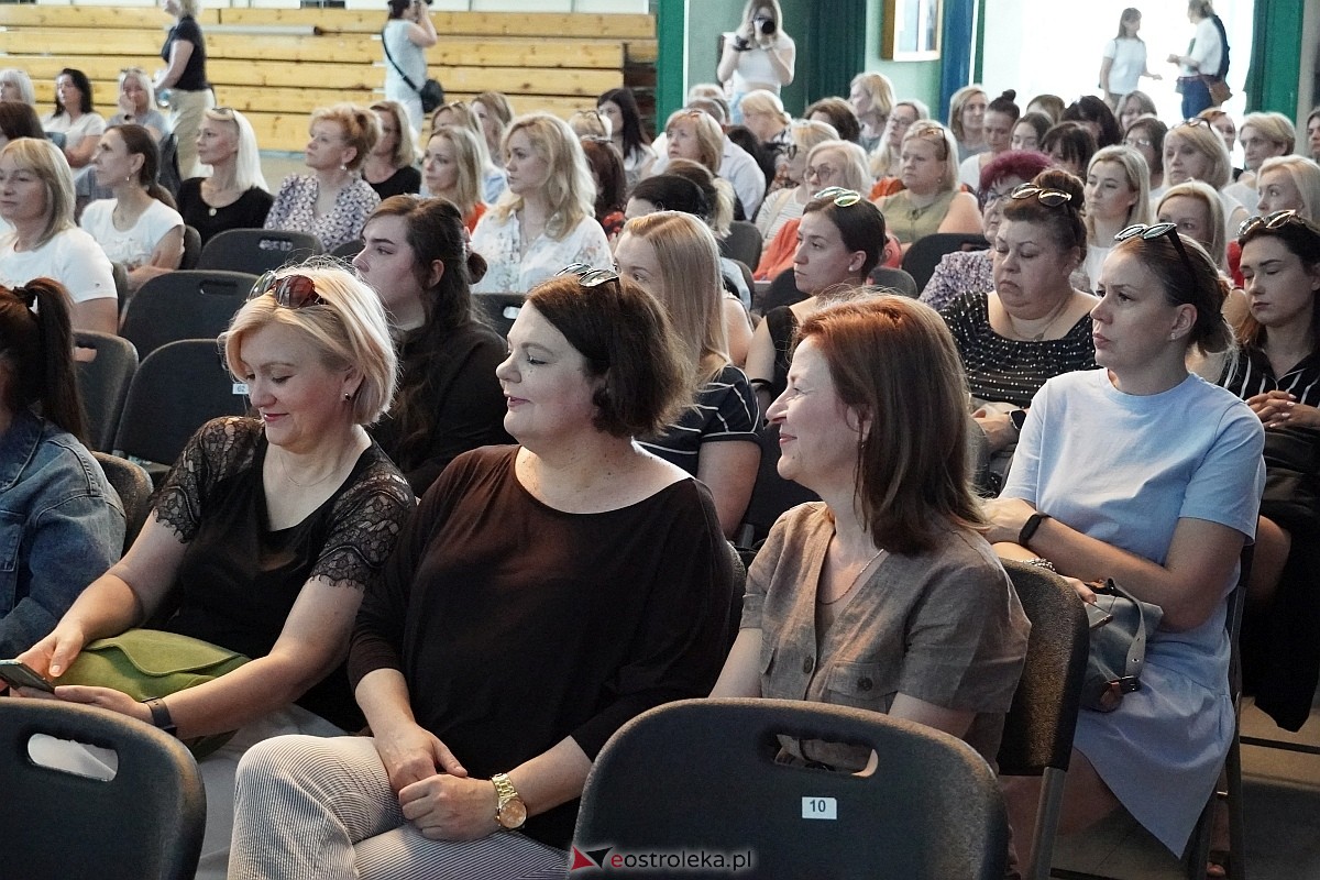 Konferencja profilaktyczna dla zdrowia psychicznego dzieci i młodzieży [22.05.2024] - zdjęcie #25 - eOstroleka.pl