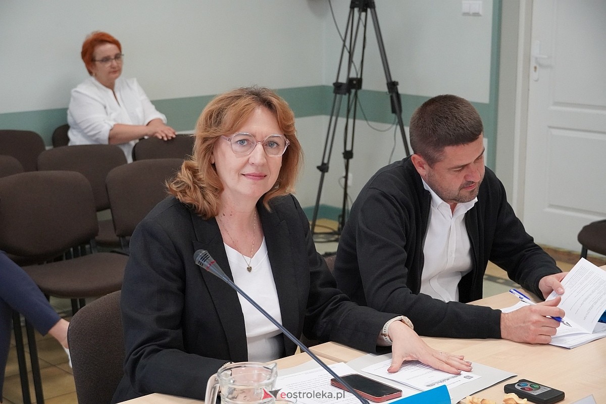 IV sesja Rady Miasta w Ostrołęce [23.05.2024] - zdjęcie #28 - eOstroleka.pl