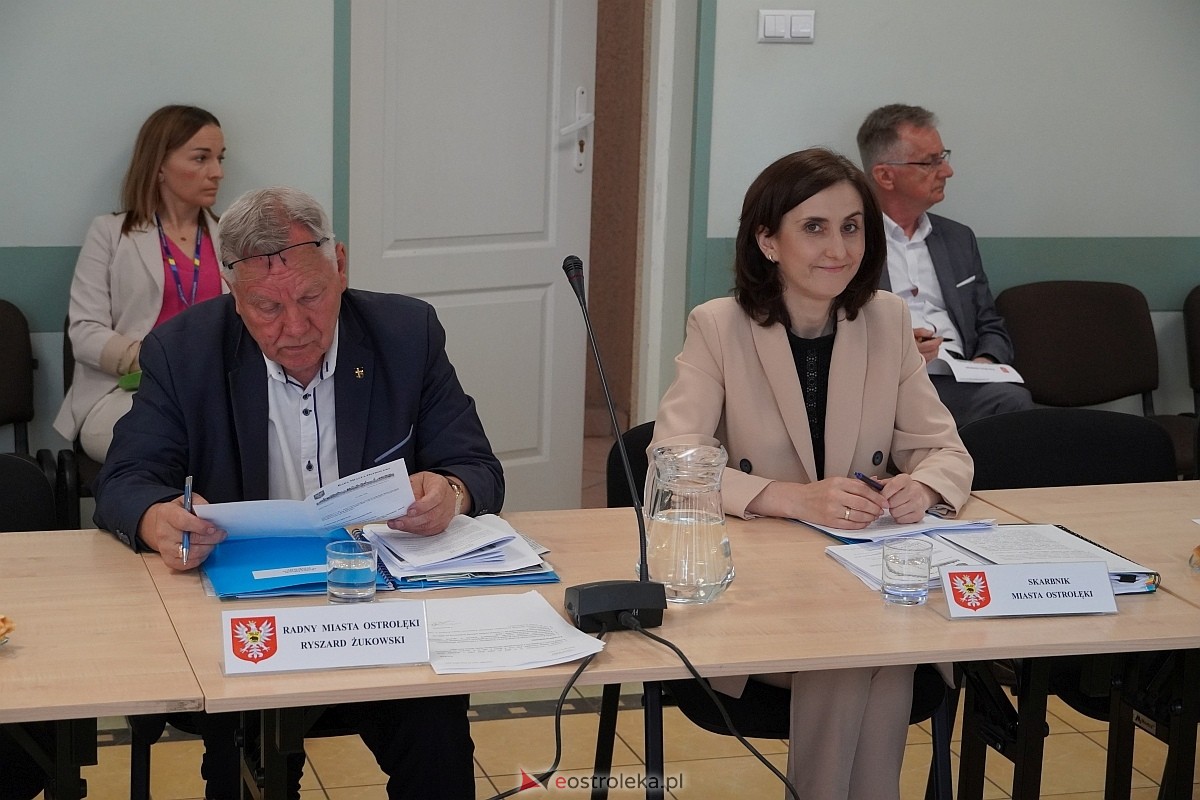 IV sesja Rady Miasta w Ostrołęce [23.05.2024] - zdjęcie #26 - eOstroleka.pl