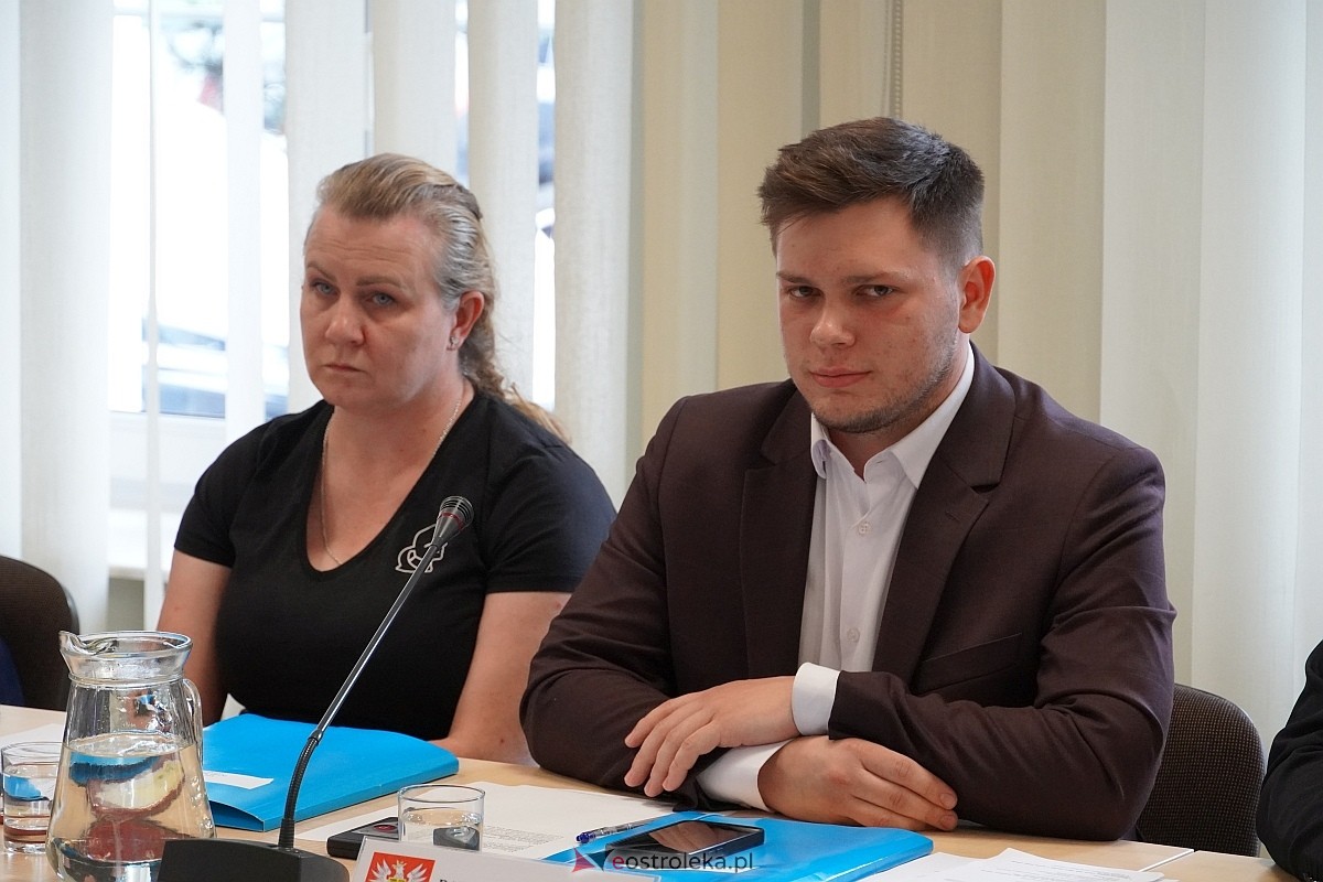 IV sesja Rady Miasta w Ostrołęce [23.05.2024] - zdjęcie #20 - eOstroleka.pl
