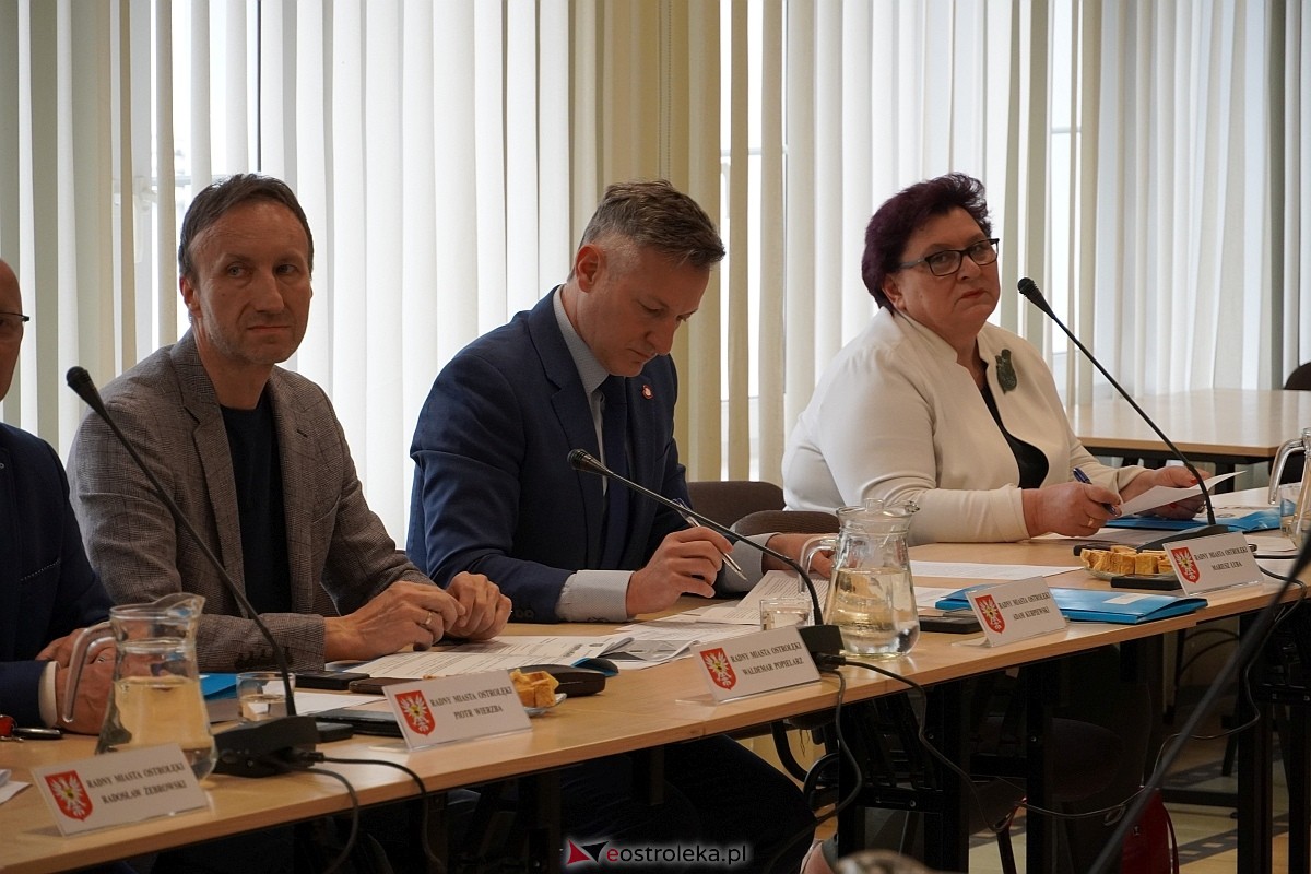 IV sesja Rady Miasta w Ostrołęce [23.05.2024] - zdjęcie #12 - eOstroleka.pl