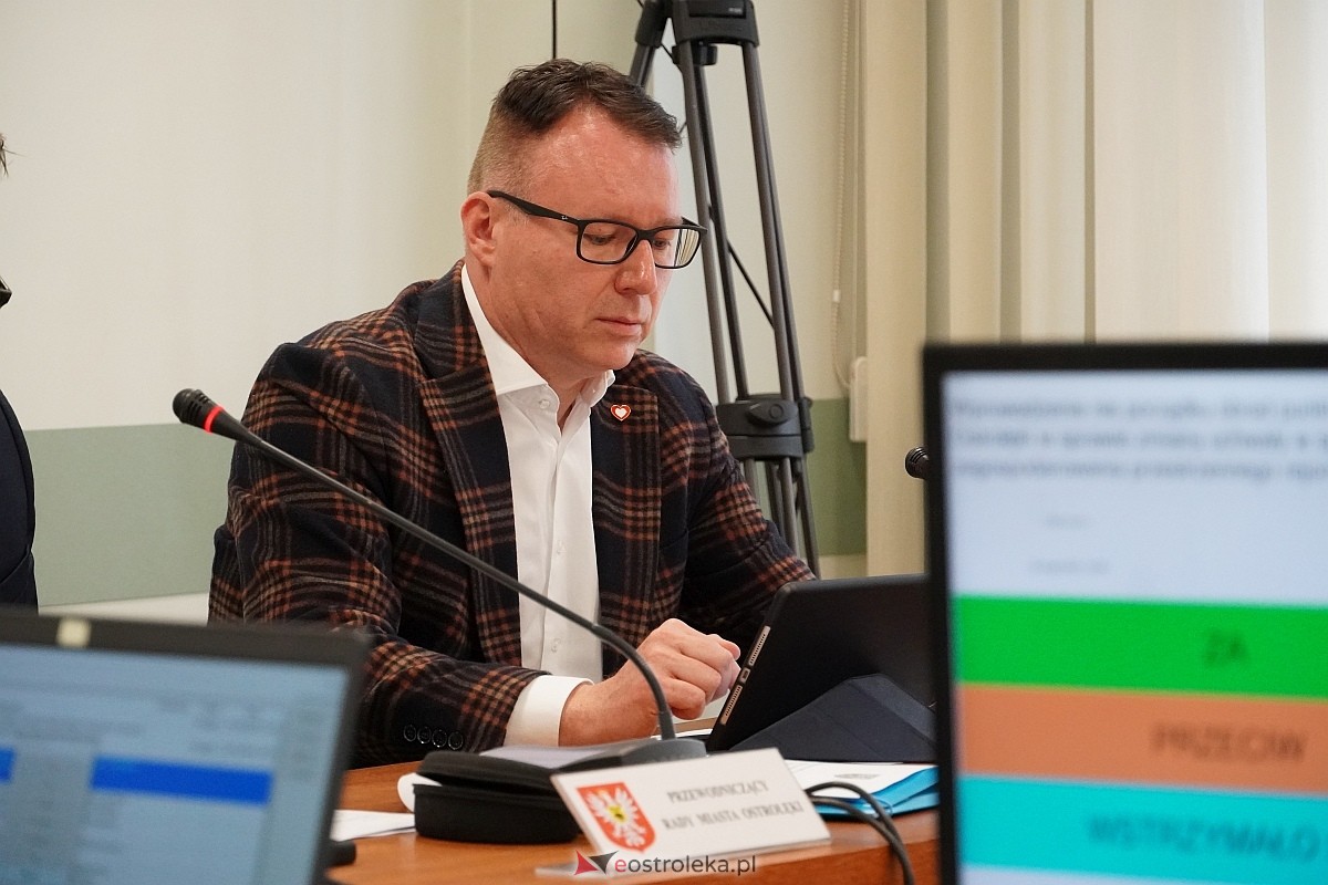 IV sesja Rady Miasta w Ostrołęce [23.05.2024] - zdjęcie #2 - eOstroleka.pl