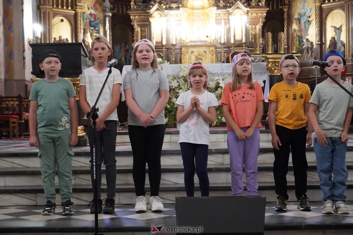 Festiwal Piosenki Religijnej w Goworowie [23.05.2024] - zdjęcie #11 - eOstroleka.pl