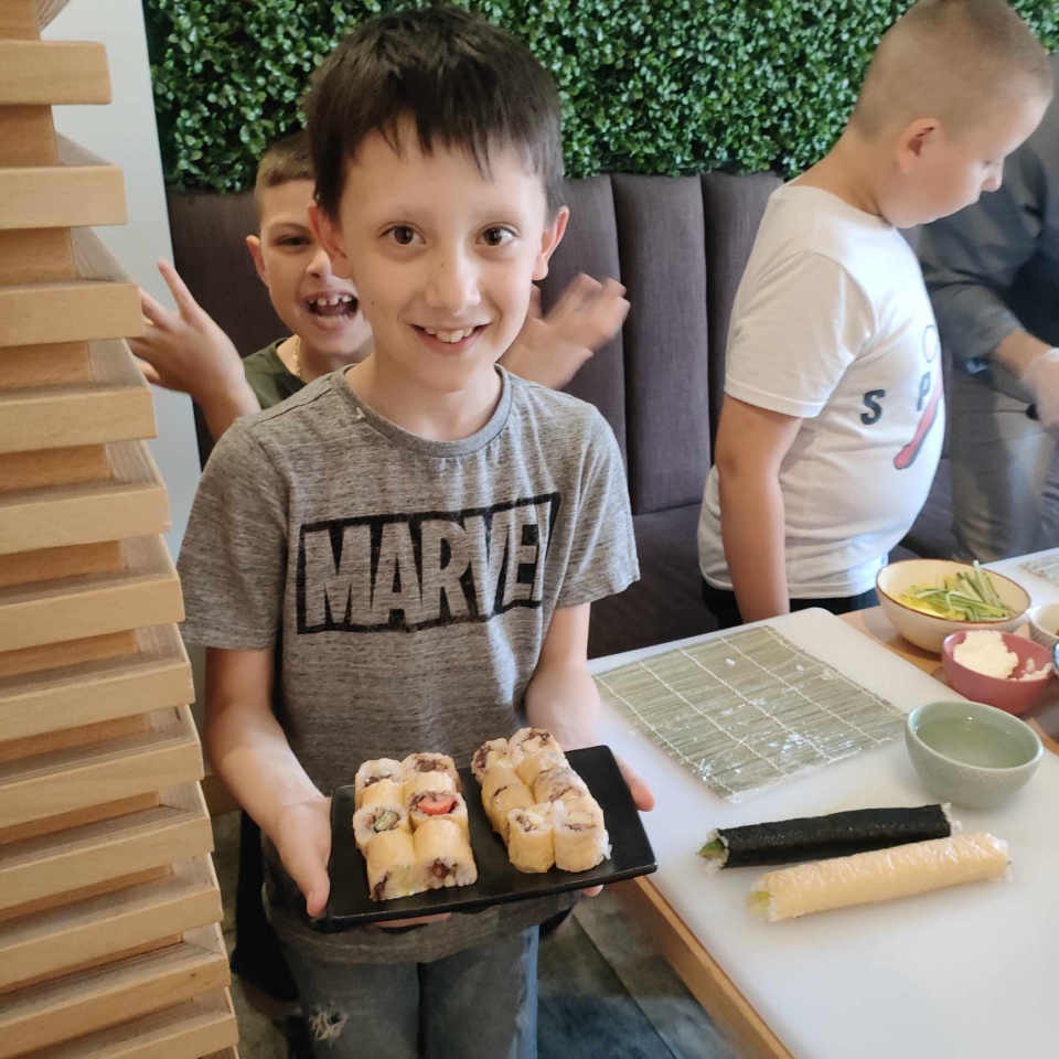 Uczniowie SP 10 na warsztatach kulinarnych - zdjęcie #11 - eOstroleka.pl