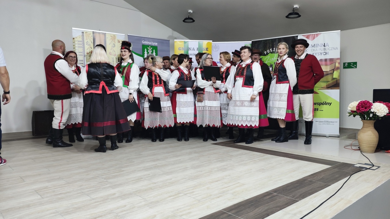 Koncert muzyki ludowej w Łysych [23.05.2024] - zdjęcie #28 - eOstroleka.pl