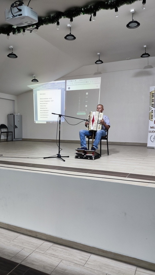 Koncert muzyki ludowej w Łysych [23.05.2024] - zdjęcie #11 - eOstroleka.pl