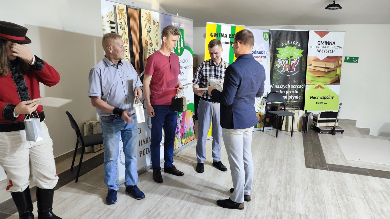 Koncert muzyki ludowej w Łysych [23.05.2024] - zdjęcie #2 - eOstroleka.pl
