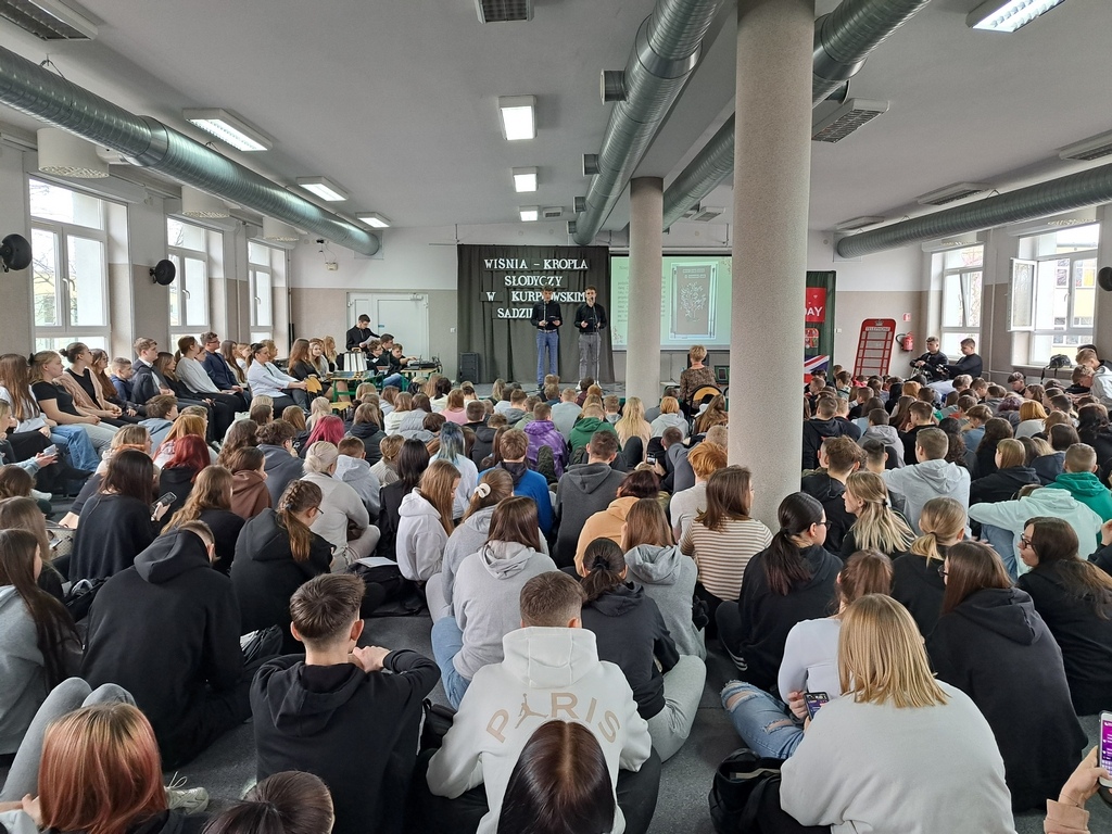 Kurpiowski Sad 2 w ZSZ Nr 2 w Ostrołęce  - zdjęcie #17 - eOstroleka.pl