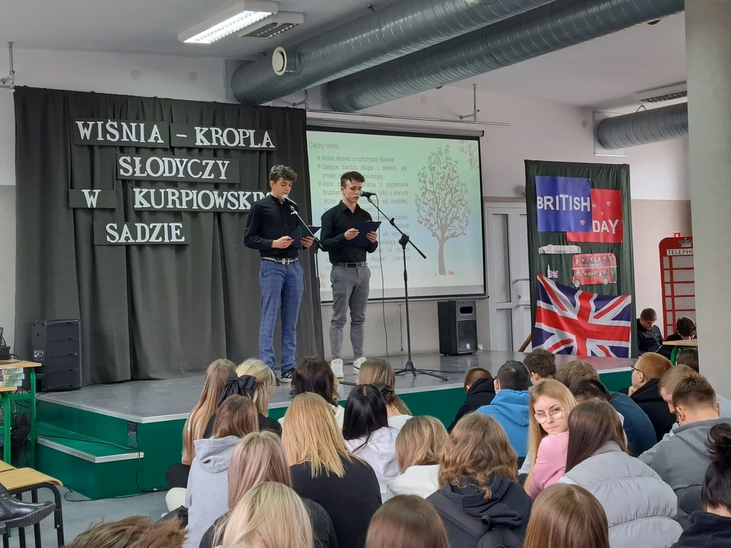 Kurpiowski Sad 2 w ZSZ Nr 2 w Ostrołęce  - zdjęcie #16 - eOstroleka.pl