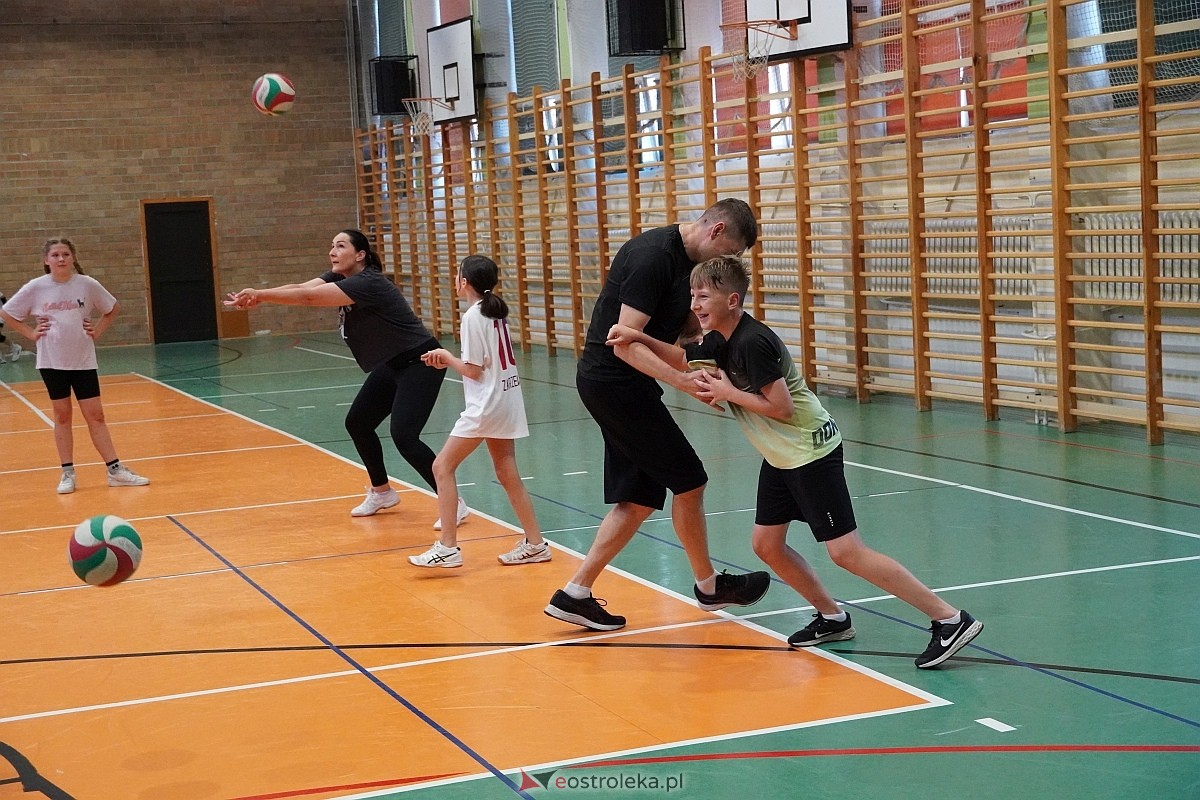 Dzień rodziny w Szkole Podstawowej nr 5 [24.05.2024] - zdjęcie #39 - eOstroleka.pl