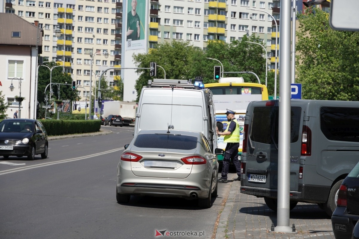 Kraksa z autobusem miejskim w Ostrołęce [24.05.2024] - zdjęcie #1 - eOstroleka.pl