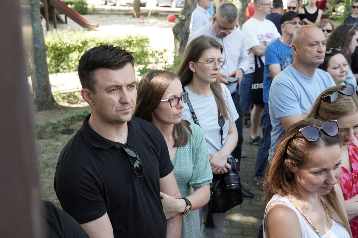 Przedszkole Miejskie nr 10: Wyjątkowe Święto Rodziny z udziałem małych artystów! [24.05.2024] - zdjęcie #27 - eOstroleka.pl