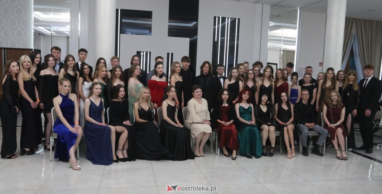 Półmetek w I LO w Ostrołęce [24.05.2024] - zdjęcie #47 - eOstroleka.pl