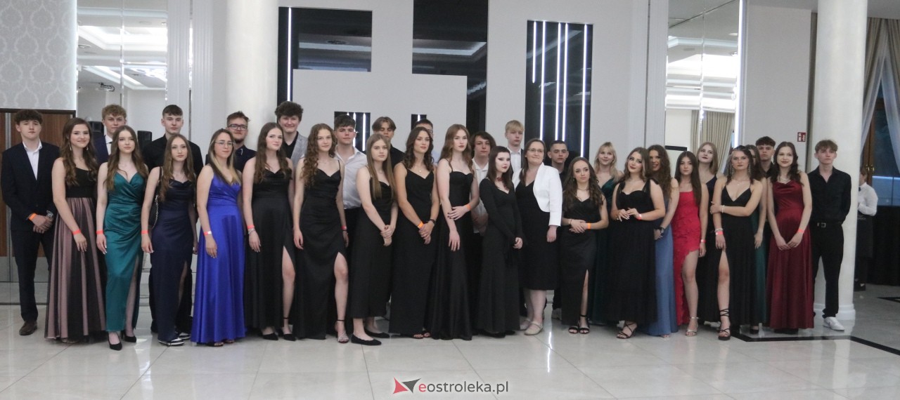 Półmetek w I LO w Ostrołęce [24.05.2024] - zdjęcie #48 - eOstroleka.pl