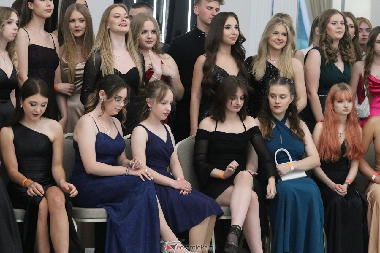 Półmetek w I LO w Ostrołęce [24.05.2024] - zdjęcie #80 - eOstroleka.pl